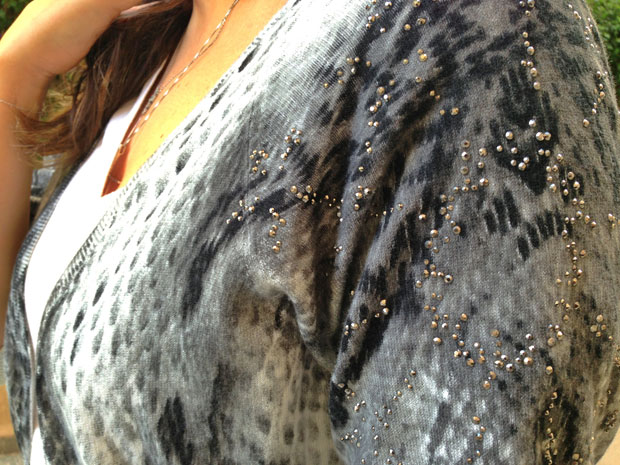 detalhe-cardiga-brilhinho-animale