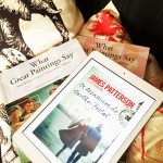 resenha-livro-assassinos-cartao-postal