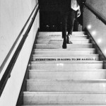 Nas escadas do Ace Hotel. Nunca pensei, lá em 2014, que um dia estaria voltando para NY, mas dessa vez para ficar.